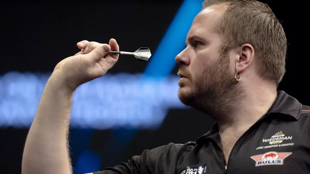 Van Duijvenbode eliminated straight away at EC as opponent Woodhouse hits nine-darter