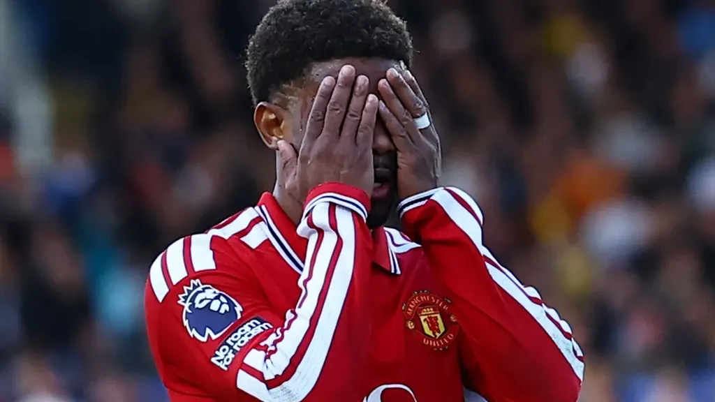 Manchester United fails to win again, Brighton stays in Premier League top race