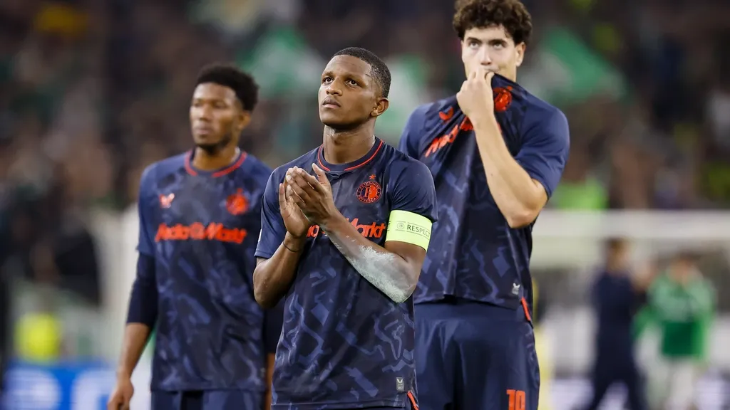 Frustration at Feyenoord after narrow defeat — Valente accepts blame for penalty