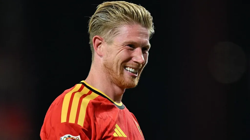 De Bruyne shines for Van Bommel's Belgium; Italy spoils Zidane's evening