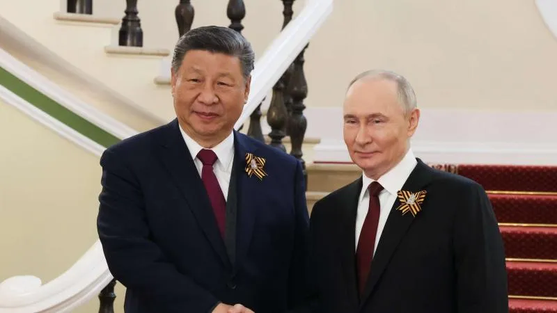 Russia and China Stand Up to the US Over Iran