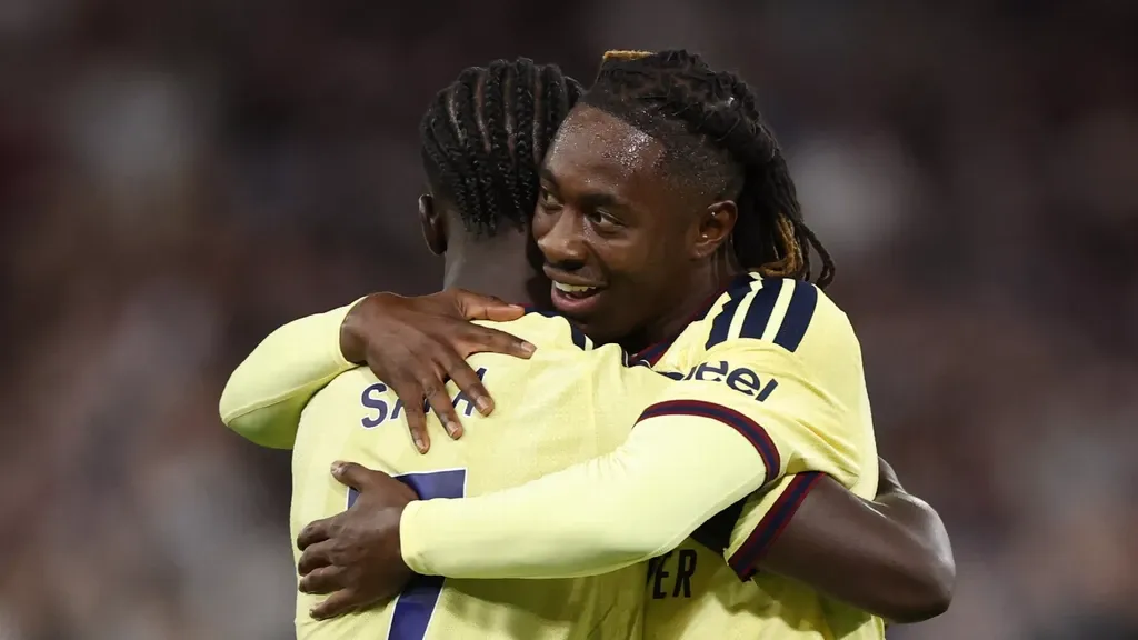 Saka hands title-holders Arsenal a narrow win at Villa, Maatsen gets off with a scare