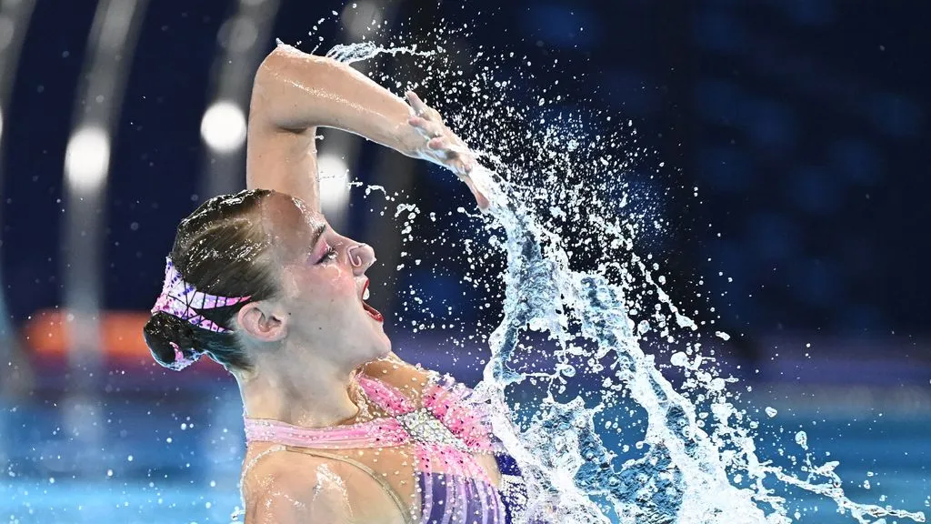 Synchronised swimmer Steenbeek misses out on medal at Europeans in Paris