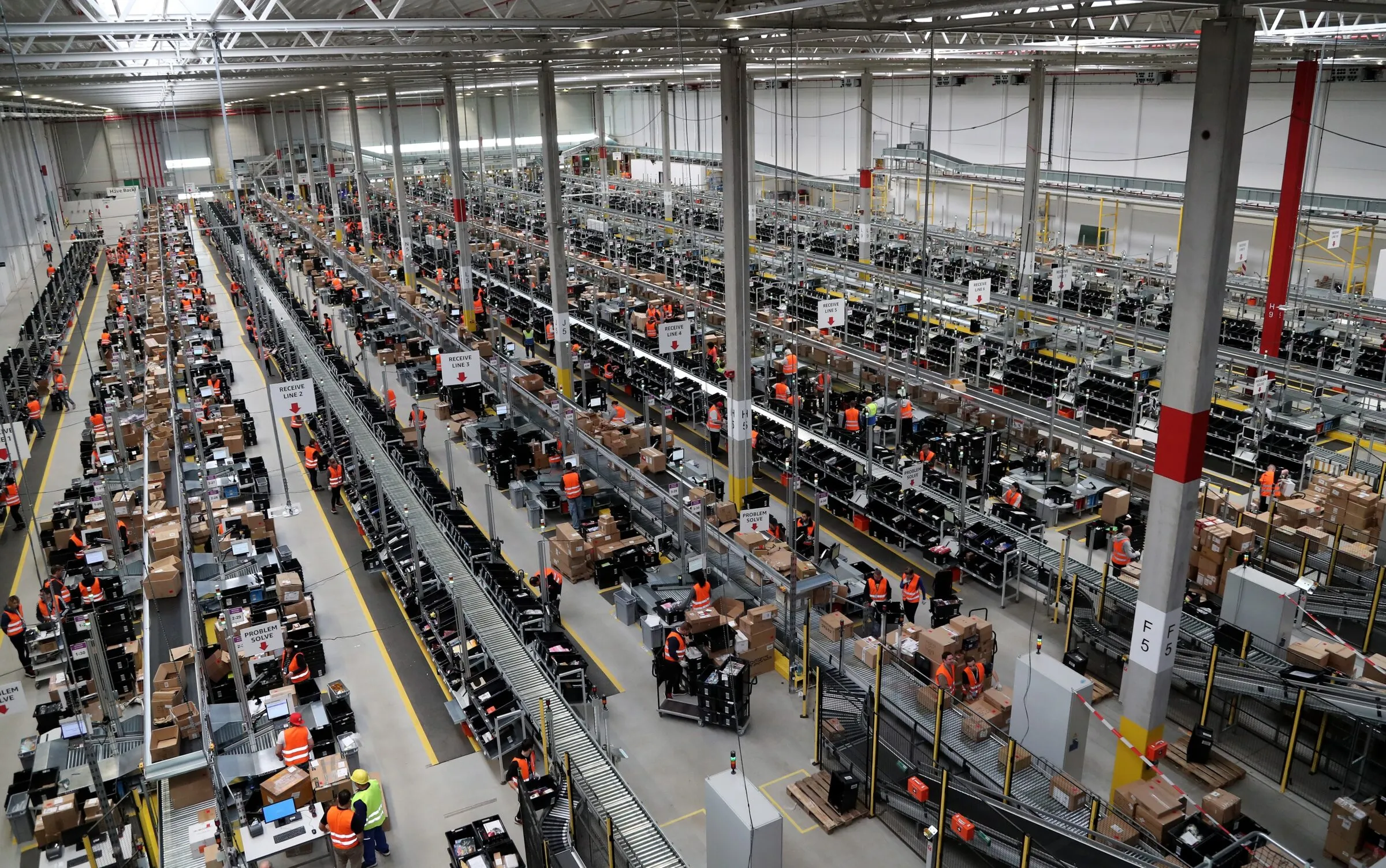 Digital panopticon: ‘When you work faster, you have to work even faster’ — Amazon workers warn MEPs about AI surveillance