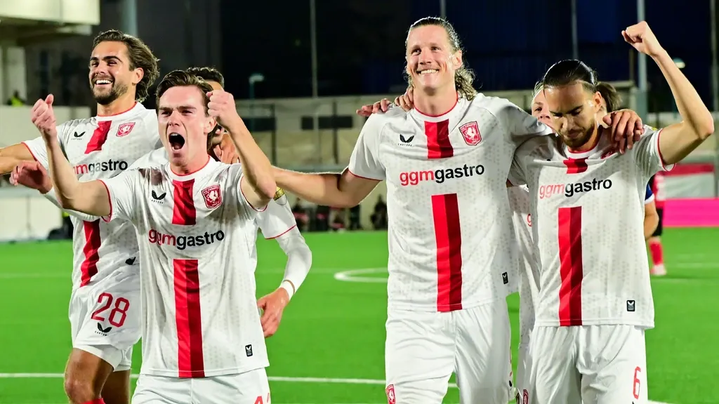 FC Twente effortlessly sees off Lincoln Red Imps in Gibraltar