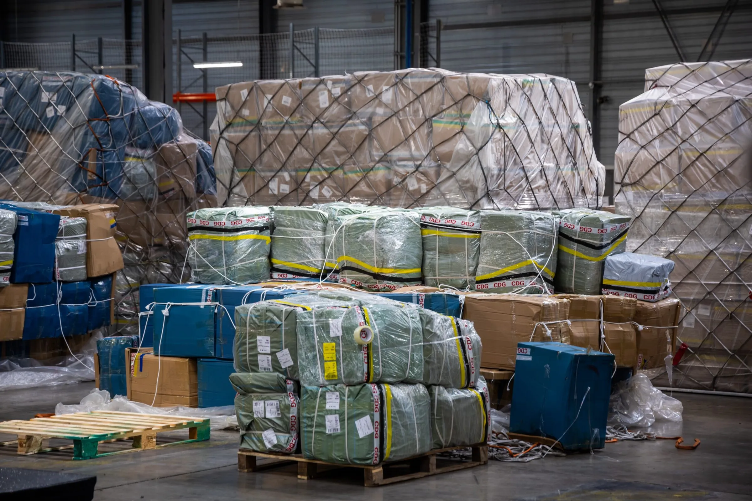 Listen: Why the EU is slapping a new €2 handling fee on parcels from abroad