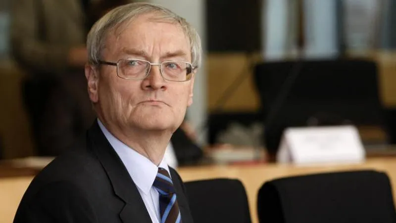 Former Head of Germany’s Intelligence Detained on Charges of Treason