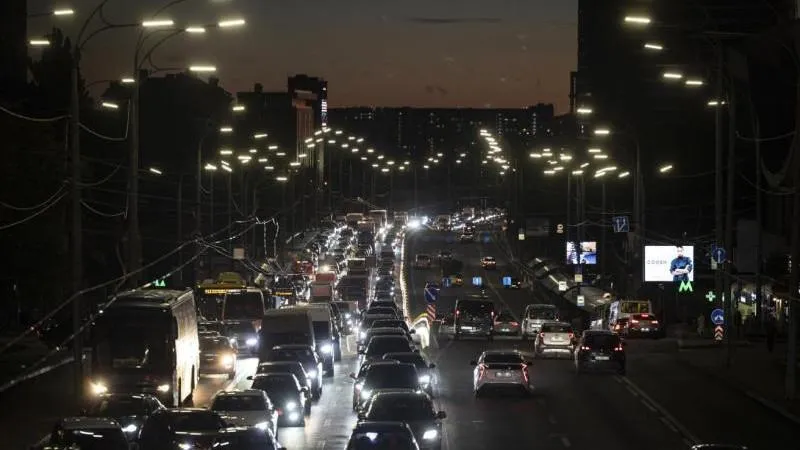 Kyiv mayor claims damage to Southern Bridge over the Dnipro