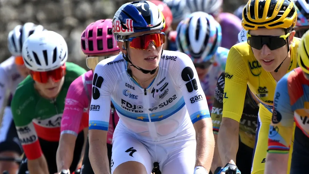 Vollering wins gruelling fifth stage, Reusser keeps yellow and Ferrand-Prévot falters