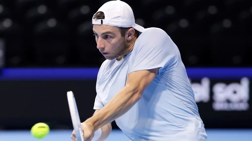 Griekspoor builds on Brussels triumph with strong start in Vienna, now faces Zverev