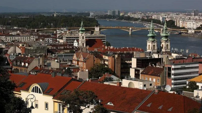 Rapporteur: Hungary lifts veto on talks to admit Ukraine to the EU — a cautious, pressured move