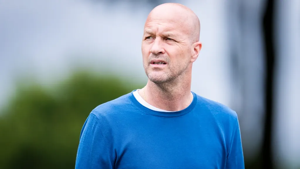 Cruijff skips meetings but already steers Ajax his way with big names