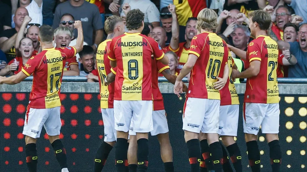 Go Ahead pulls away from promoted Willem II in second half