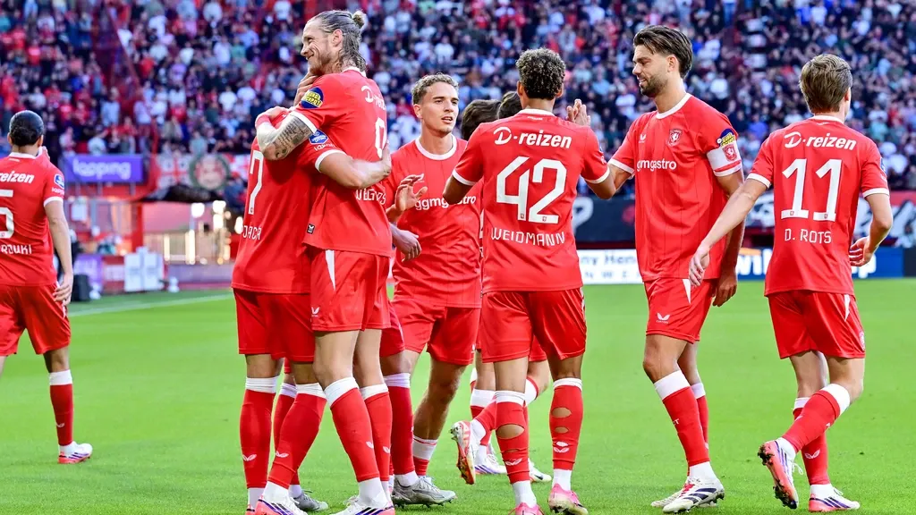 FC Twente comfortably beats DAC 1904 thanks to six different scorers