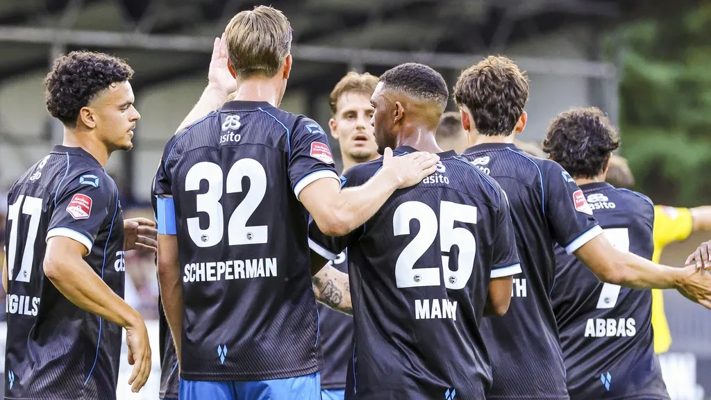 Heracles kicks off season with spectacular win; NAC escapes defeat with comeback at TOP Oss