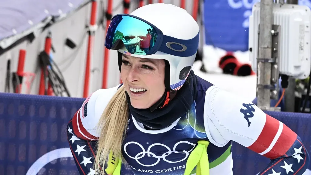 Injured Vonn surprisingly selected for US ski team