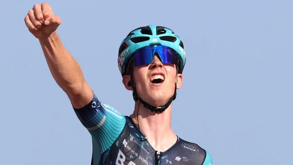 Top talent Omrzel strongest from big breakaway, Mas takes time on rivals