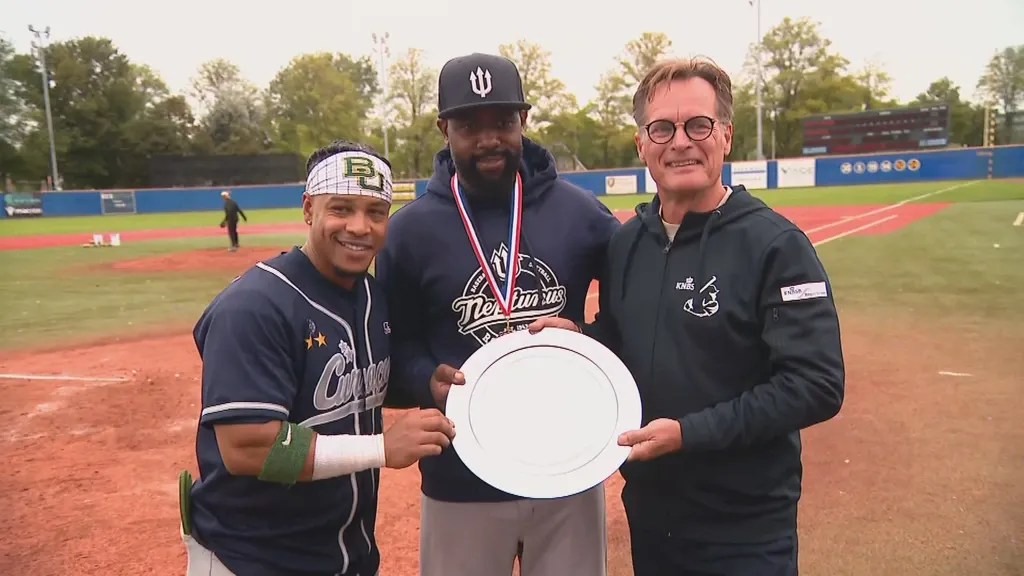 Record champions Neptunus seize another national baseball title after beating Pirates