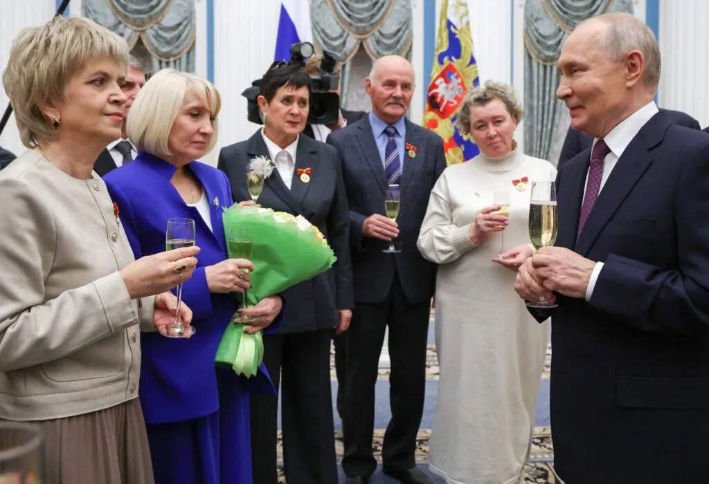 When politicians publish clumsy erotic novels