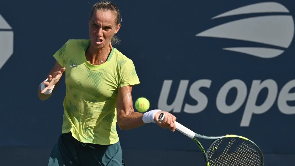 Rus exits on rain-hit US Open day; matches for De Jong and Van de Zandschulp postponed