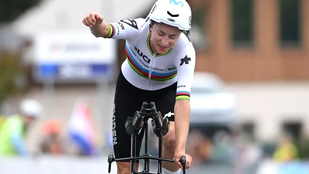Reusser secures fifth European time-trial title, Vollering ends season with silver