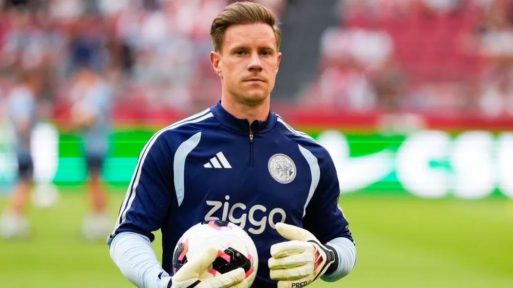 Fit Ter Stegen eager to show himself at Ajax: 'I was ready yesterday too'