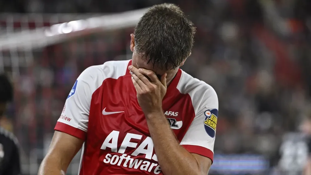 League leaders AZ lose points for first time this season in 1-1 draw with Willem II