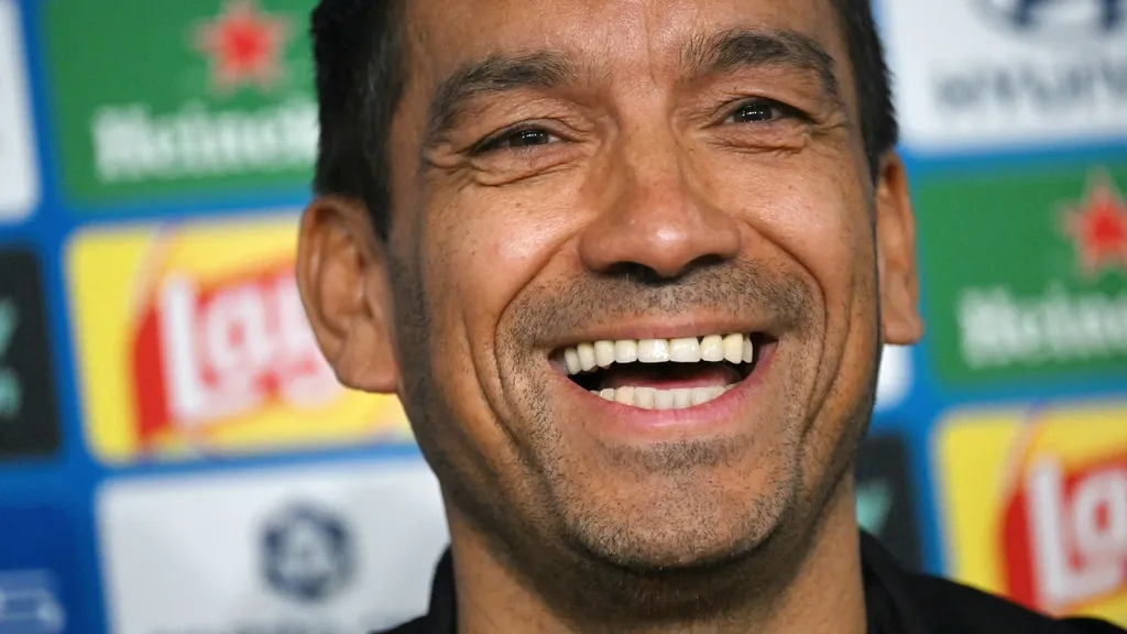 Van Bronckhorst wants to see Feyenoord play with bravado against Real Betis, isn’t thinking about PSV yet