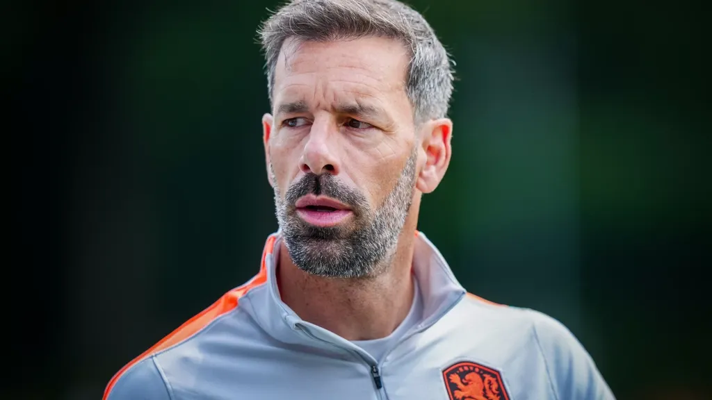 Van Nistelrooij, Ramzi and three Spaniards in coach Xavi's Oranje staff