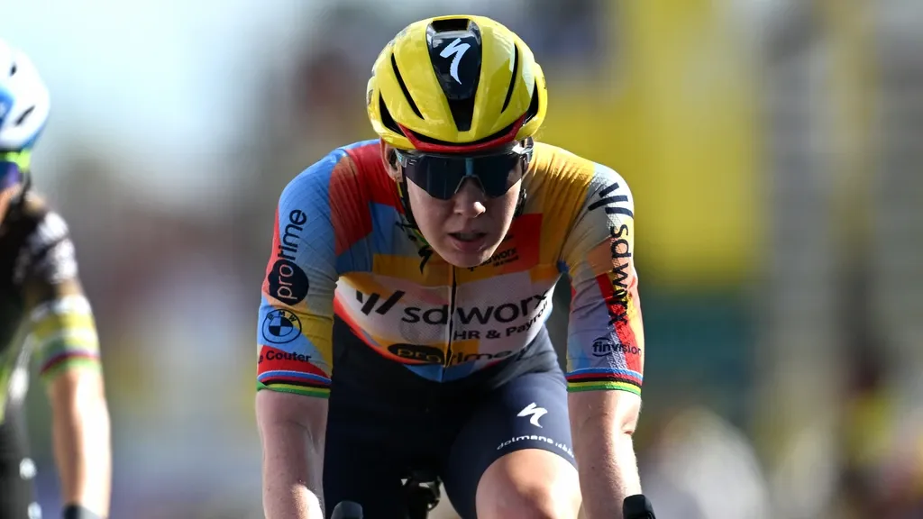 Van der Breggen pulls out of Tour after a tough week of racing