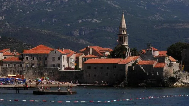 Montenegro notifies Russia it will impose visas on Russian citizens