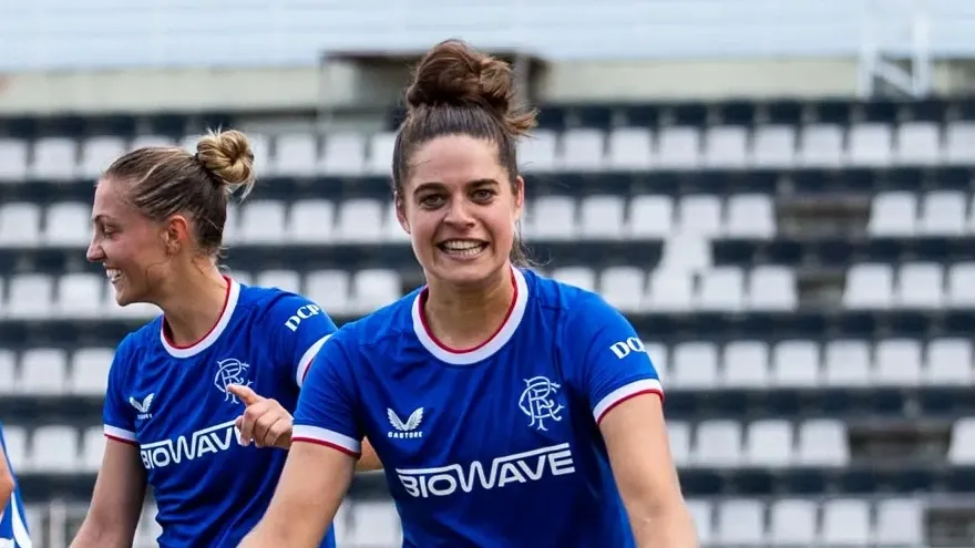 Former Netherlands international Tessel Middag retires from football and is considering coaching: 'That path is long'