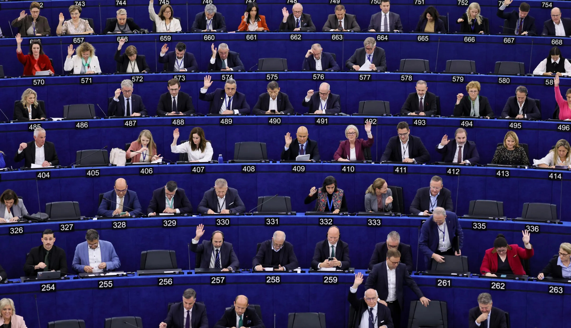 MEPs approve three-year methane reprieve — triple the commission's proposal