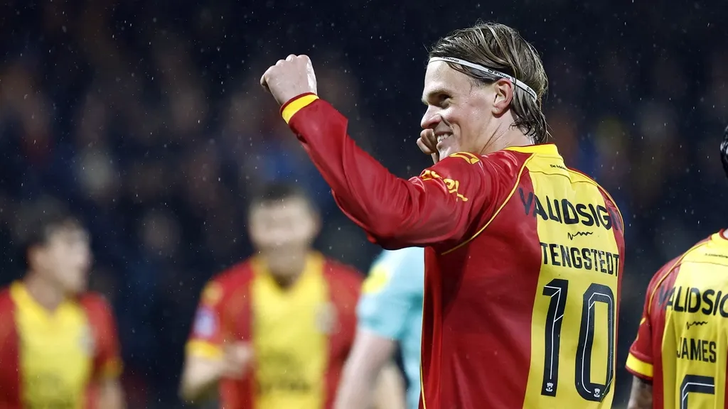Top scorer Tengstedt steers Go Ahead Eagles past struggling Telstar