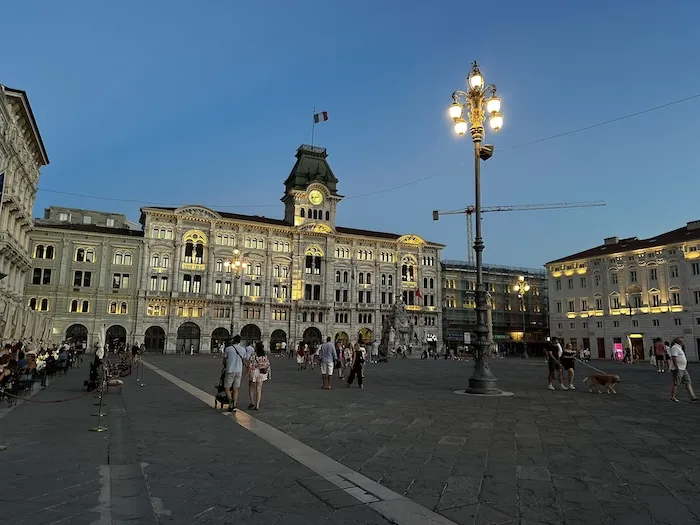 Weekly chronicle with a trip to Trieste
