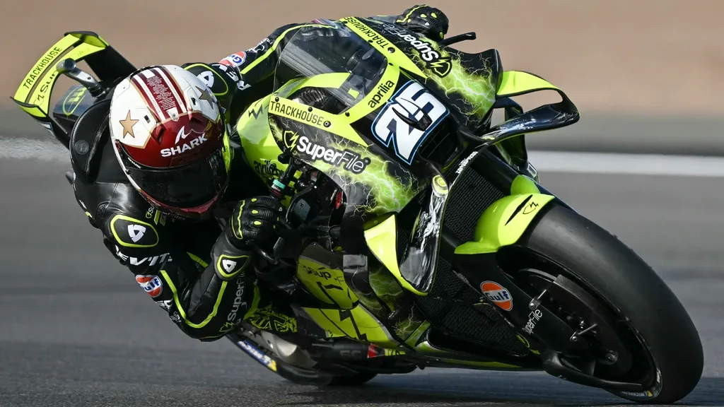 Fernández takes second MotoGP win as Martín strengthens his championship position