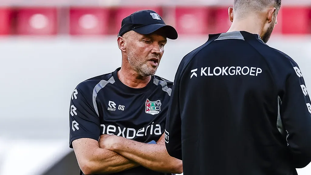 NEC in the strange world of the Champions League, coach Schreuder notices
