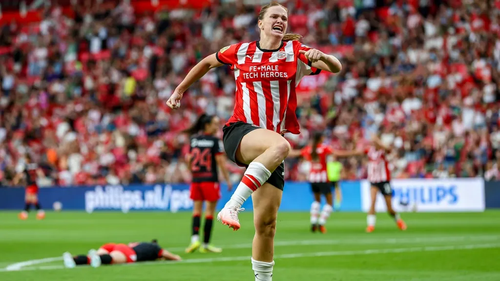 PSV gets off to a strong start in chase for Champions League group stage, Kalma injured
