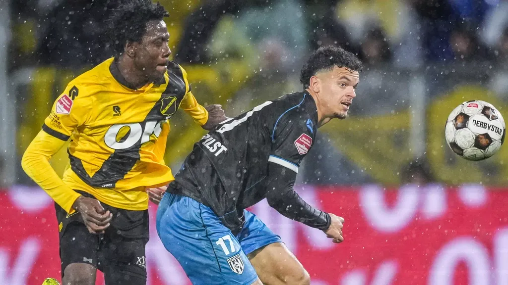 League leader Heracles held to draw at NAC, Emmen closes in on second with win at Vitesse