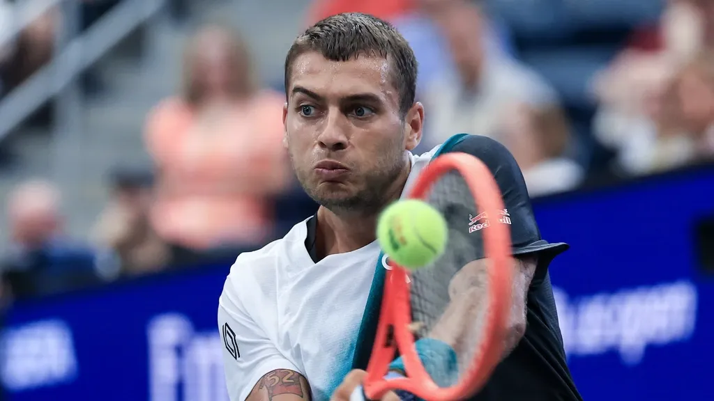 Roland Garros finalist Cobolli escapes scare at US Open, Fritz wins comfortably
