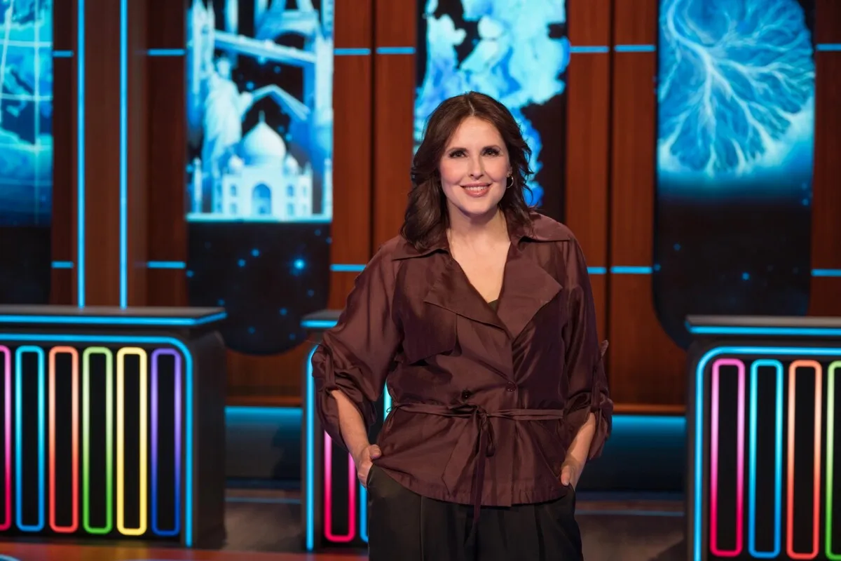 Mediacourant is highly skilled at tearing down Dutch celebrities — a convenient distraction