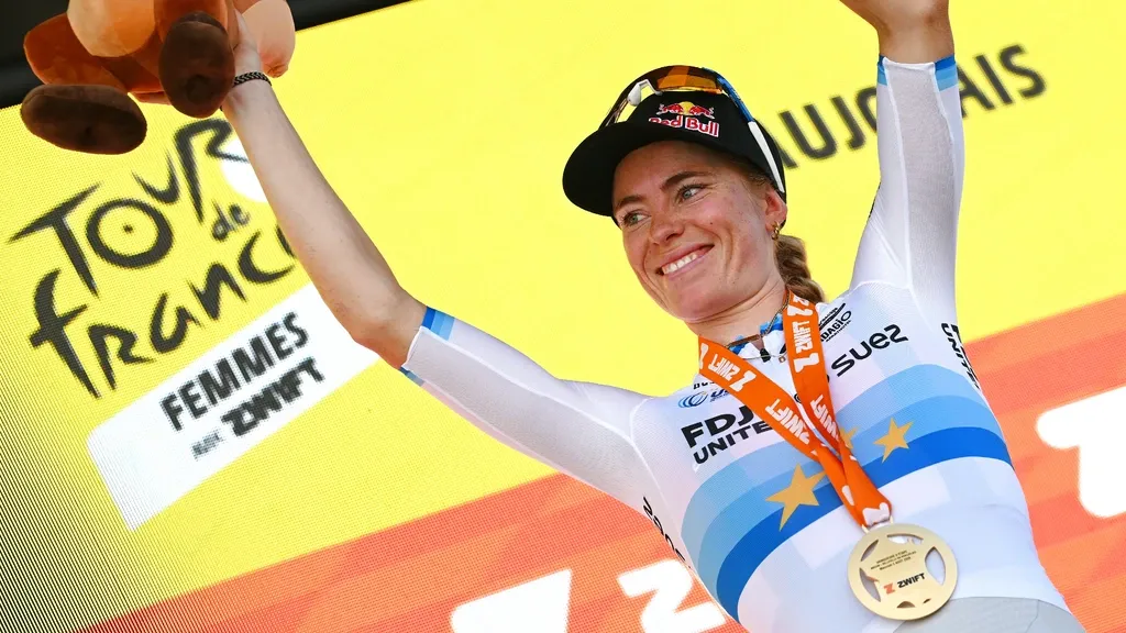 Vollering 'super proud' of stage win in Tour: 'I really needed every metre'
