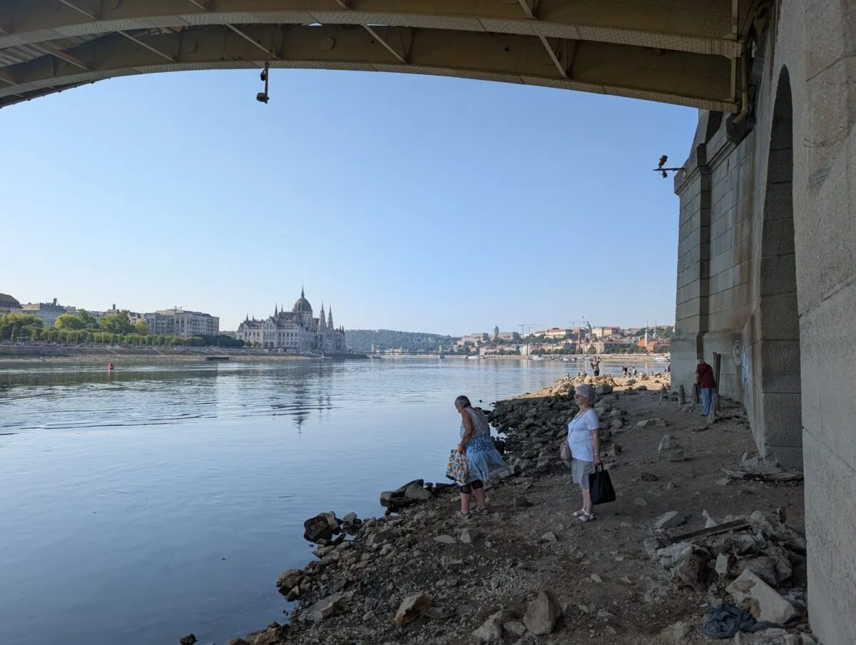 A newly visible riverbed beneath Margaret Bridge