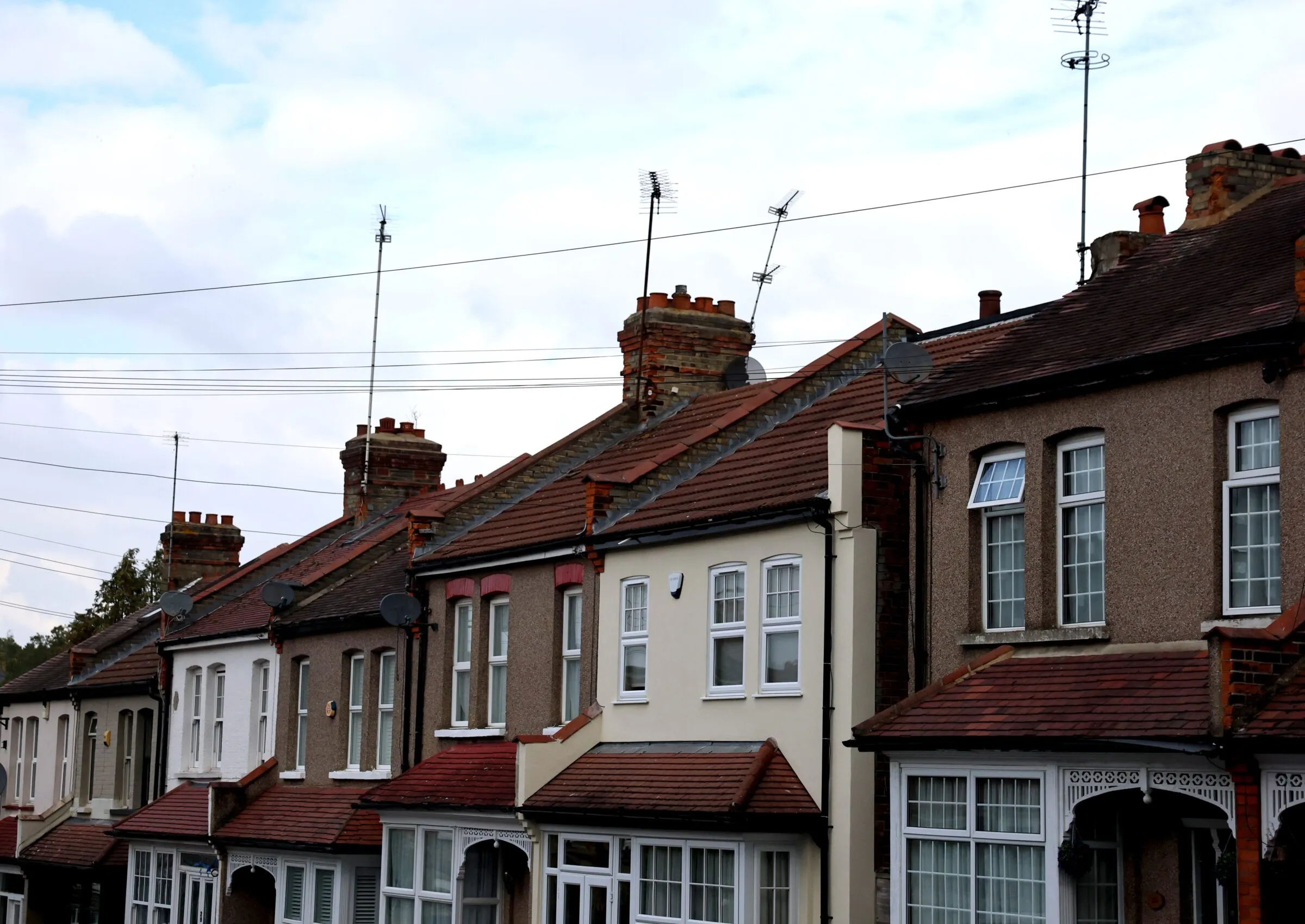MEPs urge using EU cohesion funds for affordable homes and climate‑proof cities — and push back on Brussels cuts